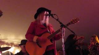 Tanya Donelly &amp; Friends    "Shiny One"