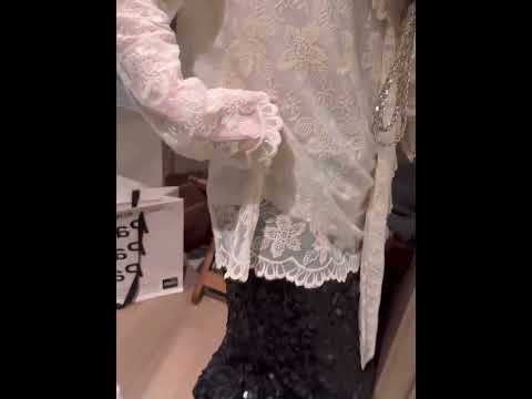 內搭蕾絲圍巾刺繡上衣