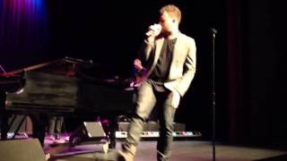 Matt Giraud sings &quot;Let&#39;s Get it On&quot;