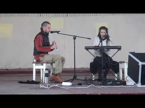 Paf83 - Антон Панькин играет на Флейте г Омск Зеленый остров 17 мая 2015г