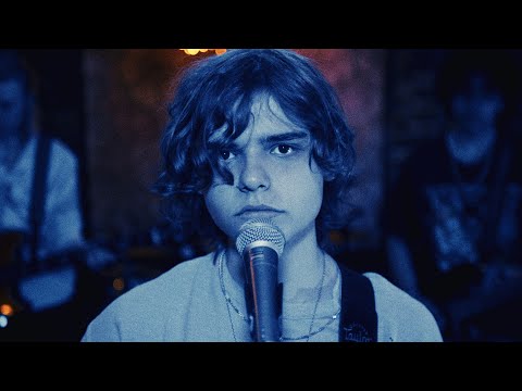 IDIOT (FOR FALLIN' IN LOVE WITH YOU) LIVE I Oscar Stembridge