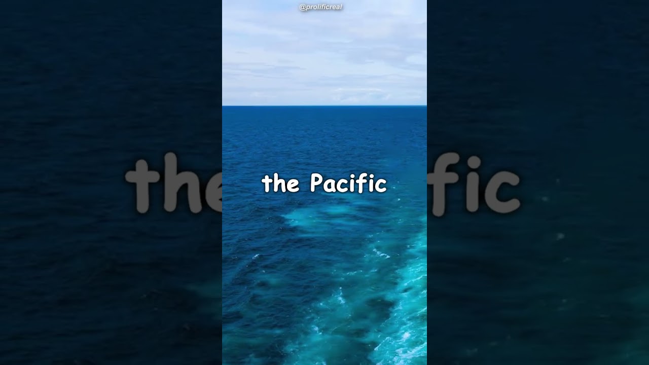 What is the Panama Canal like between the Atlantic Ocean and the Pacific Ocean?