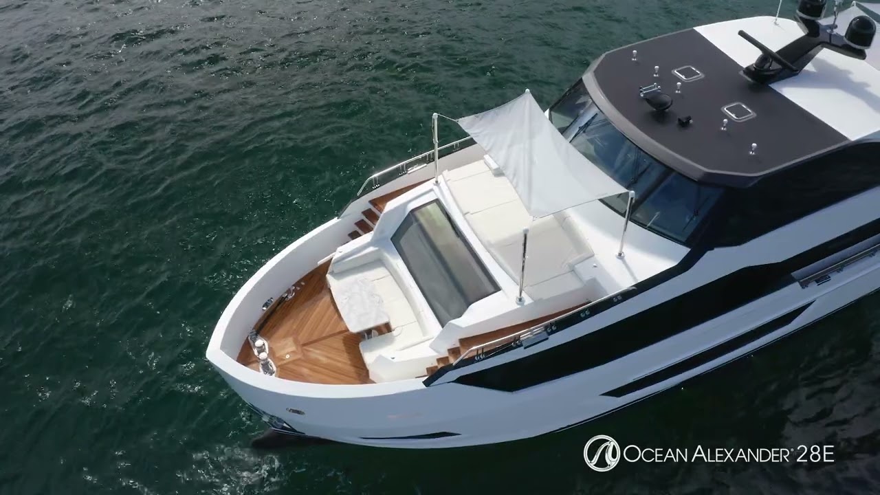Ocean Alexander 28E - Explorer