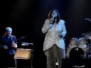 Gloria Gaynor - Killing Me Softly (live)