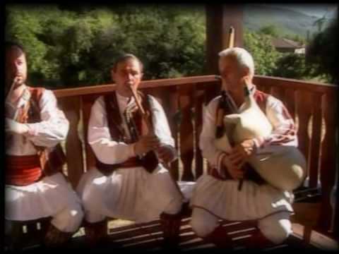 Dimchevo oro - Macedonian Folk Music