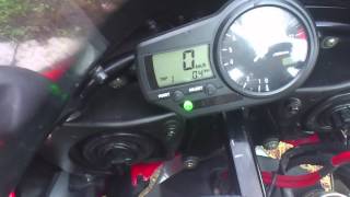 preview picture of video 'My New Yamaha R1 2002'