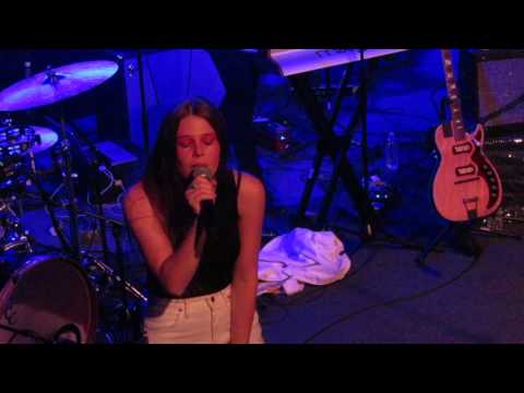 Maggie Rogers - "Say It" (Live in Cambridge)