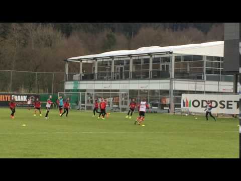 SC Freiburg: Spielform auf drei Tore