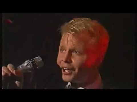 Sjöbjörnen i Masked Singer - se Idol Anders Bagge i ” Ruff n Ready” på 90-talet