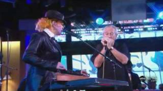 Cyndi Lauper - Rollin&#39; And Tumblin&#39; (GMA 210 Live!)