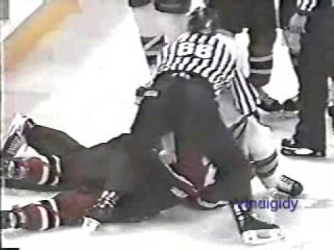 Scott Stevens vs Owen Nolan