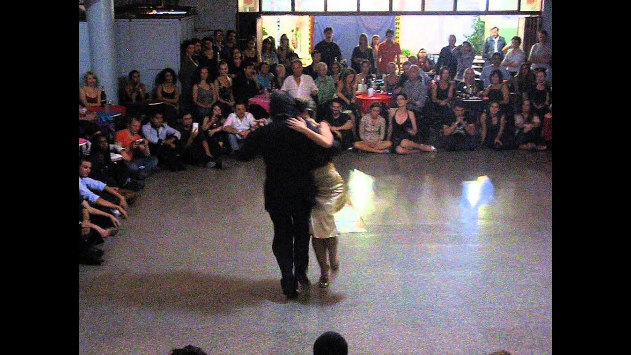 FABIAN PERALTA y JOSEFINA BERMÚDEZ en Viva La Pepa Milonga (4/4)