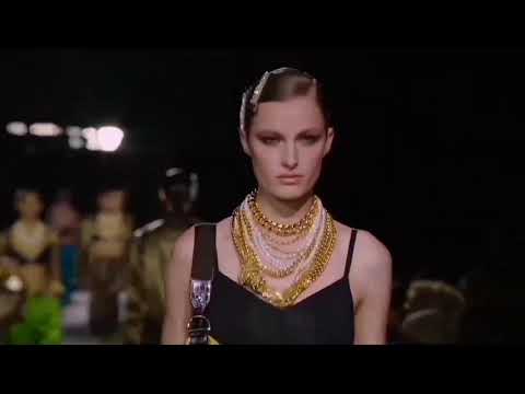 Felice Nova Noordhoff for Tom Ford SS 2022 New York Fashion Week september 12, 2021.