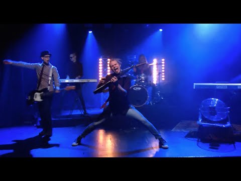 download lagu mp3 mp4 Giant Freedom, download lagu Giant Freedom gratis, unduh video klip Giant Freedom