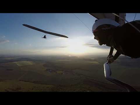 Hang gliders dogfight / Czech HG team training