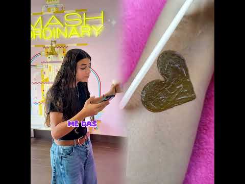 ENAGAÑO a mi HERMANA con una foto mia de Cartón 😂