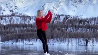 Download lagu Girl on a music box - Chitty Chitty bang Bang mp3