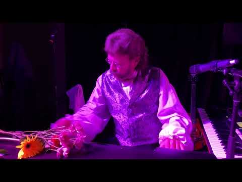 The Seeds . Can’t Seem to Make You Mine. Tiki Oasis 2018