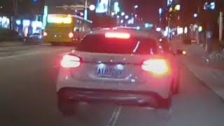 不注意後方來車的四輪，然後就檢舉失敗了（檢舉失敗）