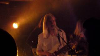Amber Arcades - "" (Live at The Spieghel, Groningen January 11th 2017) HQ