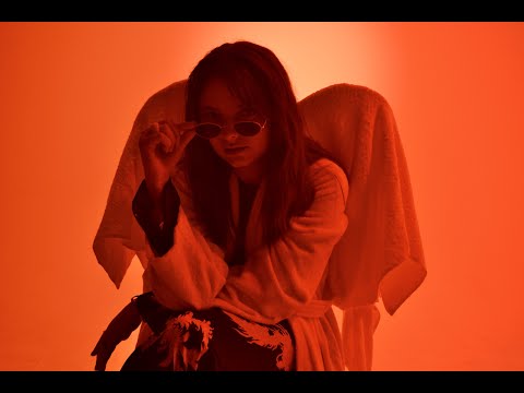 MELE - omg (Official Music Video)