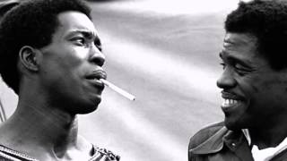 Buddy Guy    ~   ''Born To Play Guitar'' &''Back Up Mama''  2015