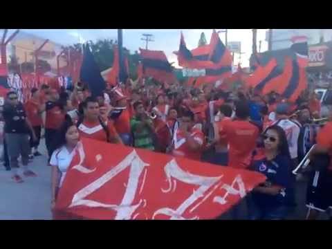"La barra 47 y la deport" Barra: Guardia Roja &bull; Club: Tiburones Rojos de Veracruz