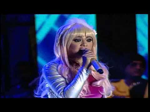 Jenita Janet Ft. Selfi Nafilah " Sik Asik " - MNCTV Road Show Malang (9/5)
