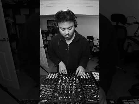 Playdifferently Model 1.4 4+2 Channel Analog Mixer - Black image 10
