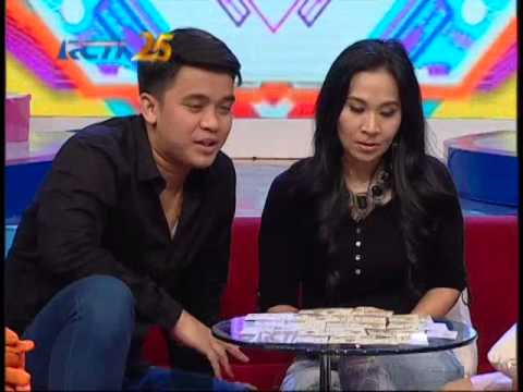 Baby Djenar Membacakan Kartu Tarot Kisah Cinta Bang Billy dan Lolita - dahSyat 29 Oktober 2014