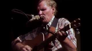 Milk Cow Blues - Doc &amp; Merle Watson 6/24/79-Sh)