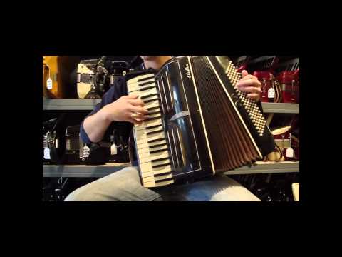 561 - Black Elletra LMM 120 $300