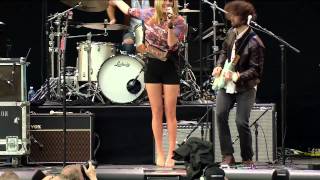 Grace Potter &amp; The Nocturnals- Nothing But the Water and Medicine (Live at Farm Aid 2012)