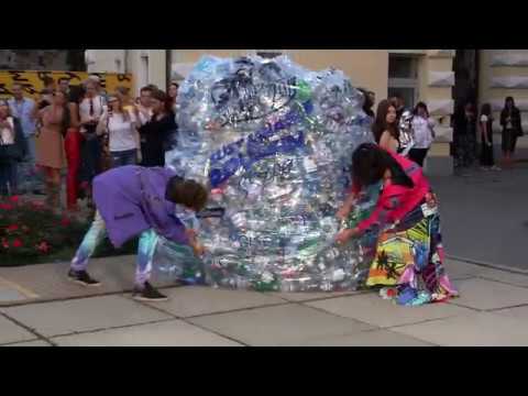 Catwalk. ROUSSIN SS19