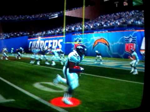 Lance Ball Hooks Up With Jamel Hamler For A TD