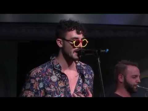 Carl Brave x Franco126 - Alla Tua Live @Radio2