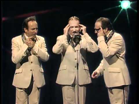 Video thumbnail for Al Titen La Lalechet - אל תיתן לה ללכת