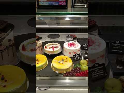 Deffirent  types of  cakes