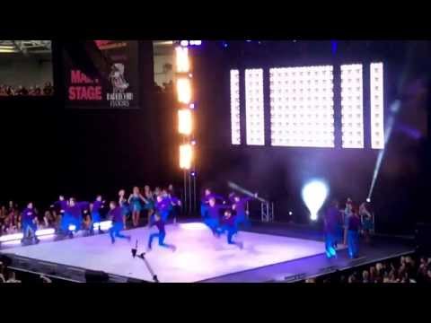 Motown choreographed by Emma Rogers – Performers College Move It 2014