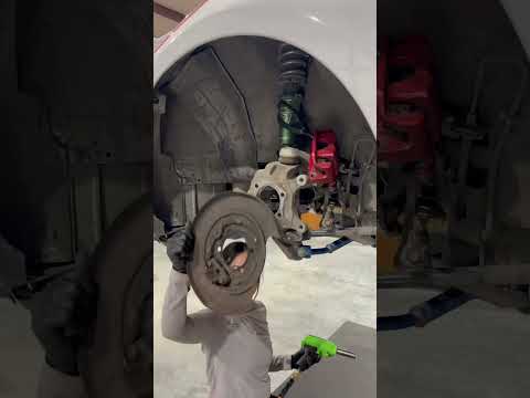 Dual Caliper set-up for hydro e-brake