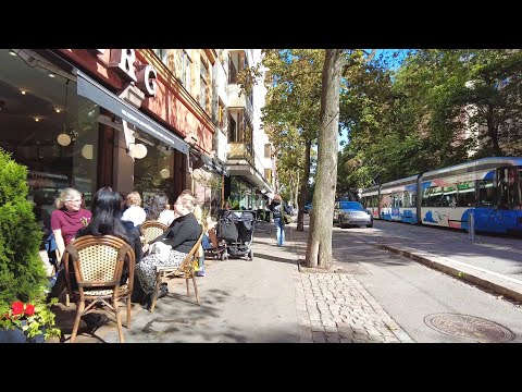 Grid-Walking the streets in Helsinki Kamppi District
