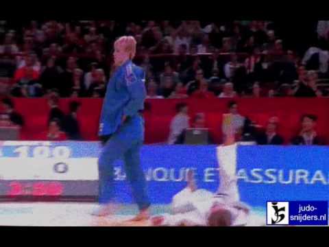 Judo 2010 Grand Slam Paris: Morgane Ribout (FRA) - Julie Baeyens (BEL) [-57kg]