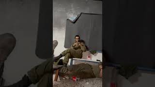 בלב עזה: חיילים בניגון חסידי בלב רפיח. "אמונתנו באלוקים ושמירתנו את מצוותיו שומרים ומושיעים אותנו"..