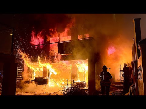 🌟 COLLAPSE 🌟 FDNY Bronx 2nd Alarm Box 4170 Heavy Fire Throughout 3 Story Private Dwelling 