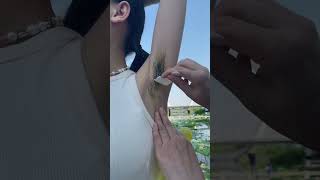 How to Remove Underarm Hair in a Few Simple Steps 😱 #shorts #hairremoval #armpitwaxing