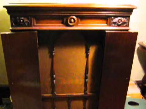 'SPEECH' Fox-trot Billy Murray & The International Novelty Orchestra Batwing Victor #19781-B.