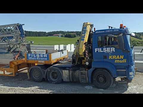 Krantransport Eurogru E42.10 von Filser-Kran: Baukranttansport mit Tieflader