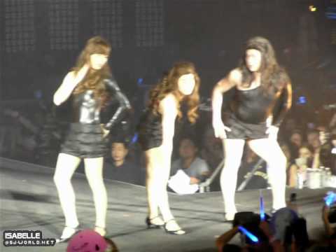 [Fancam] Super Junior 110611 - Poker Face ending + Crazy in Love (SM Town Paris)