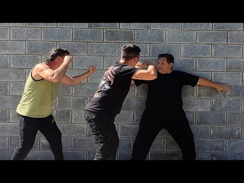 How to defend yourself against MULTIPLE ATTACKERS at the same time.