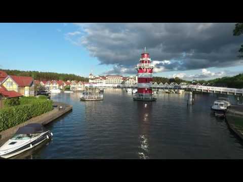 Hafendorf Rheinsberg: Rundflug vom Hafendorf über den Rheinsberger See und zurück zum Hotel